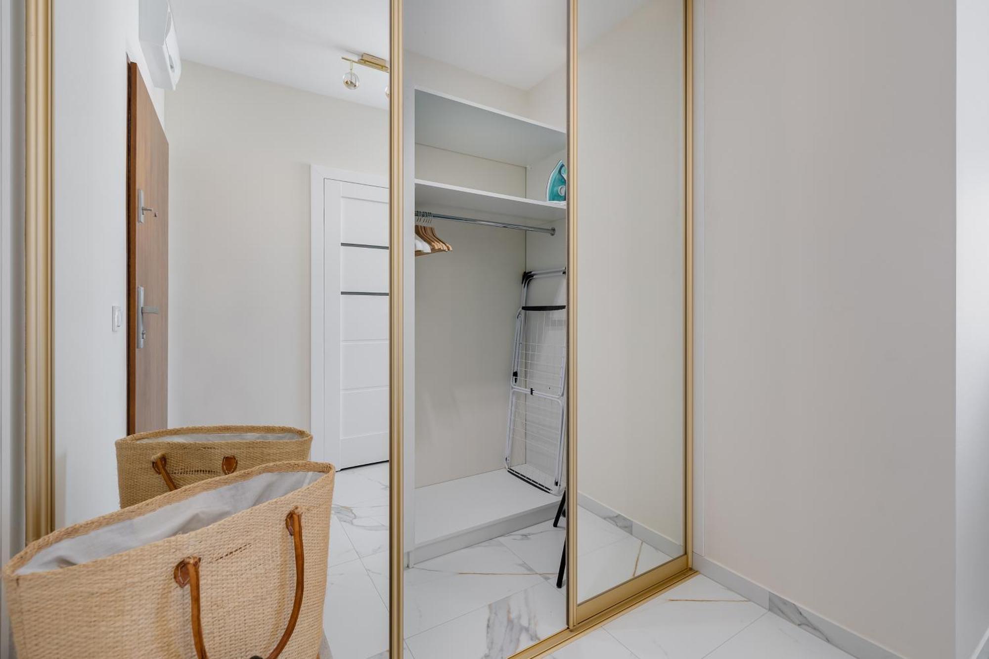 Apartment Ts Gold New Town & Free Private Parking